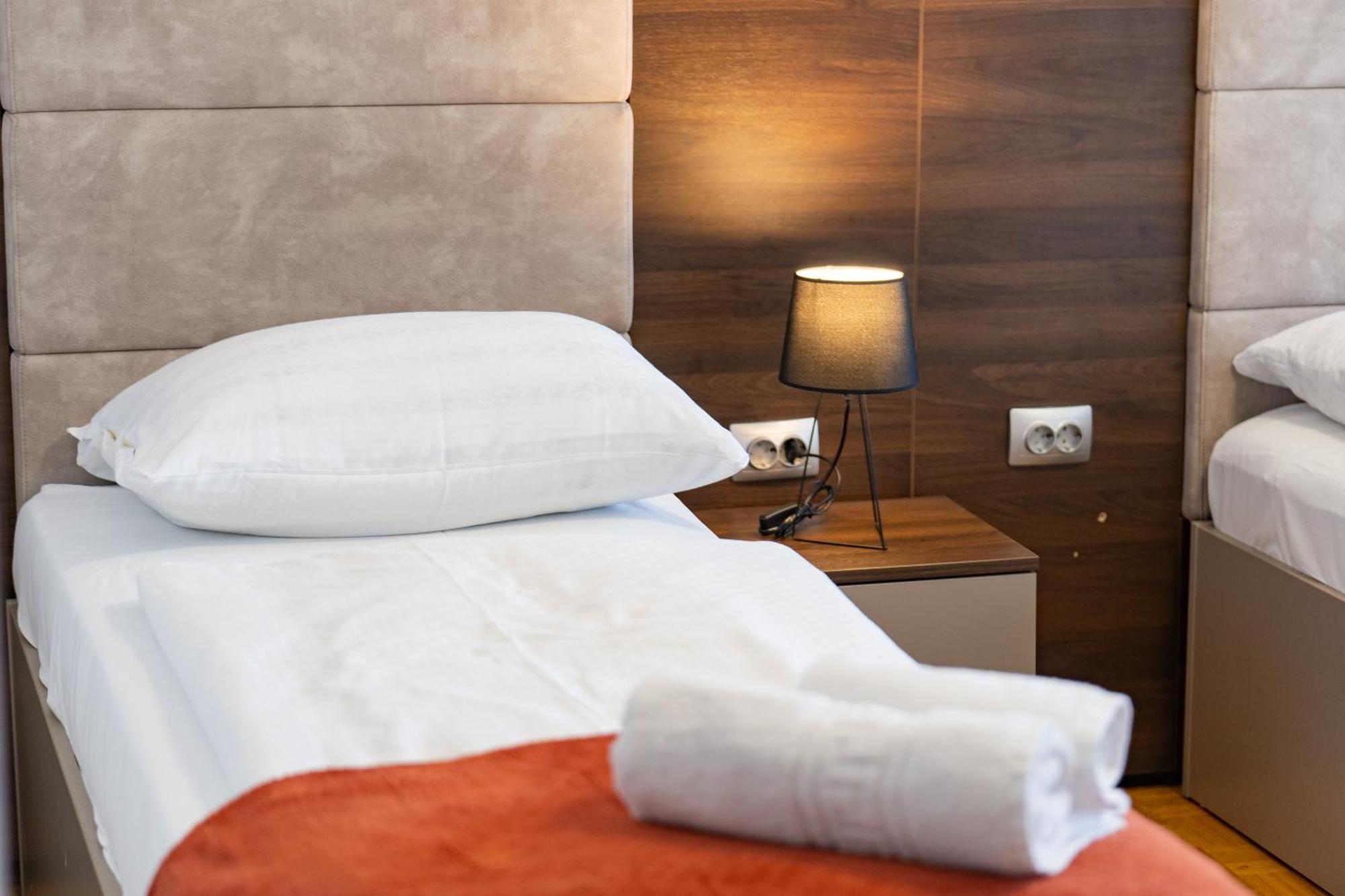 Artearia Hotel Bjelovar Zewnętrze zdjęcie