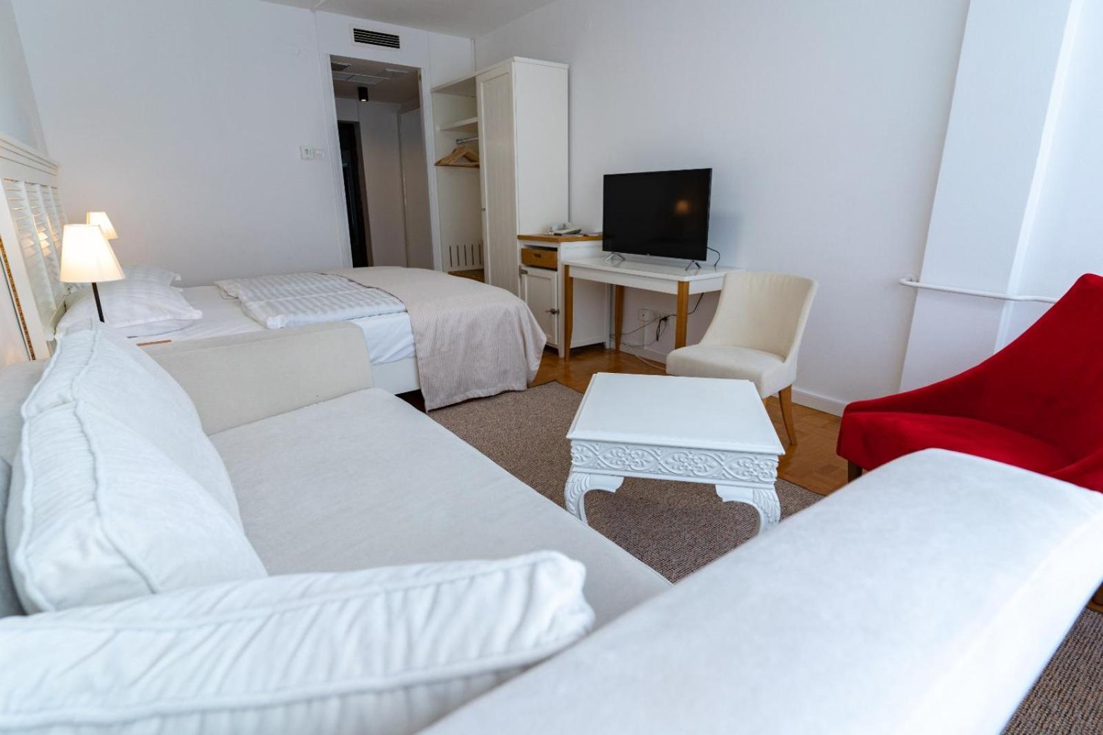 Artearia Hotel Bjelovar Zewnętrze zdjęcie